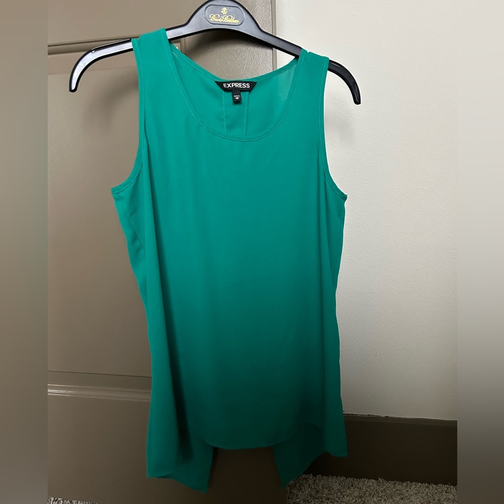 Express Tank Top - Picture 4 of 4